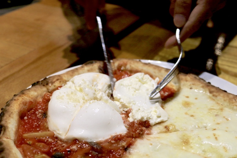 Pizza 4P'sレストラン