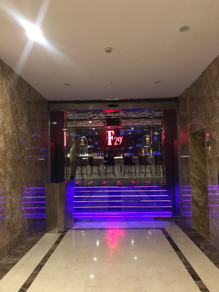 F29スカイバーレストラン