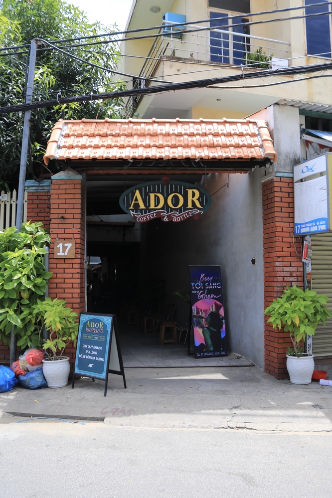 ダナンの若者に今人気のAdorカフェ