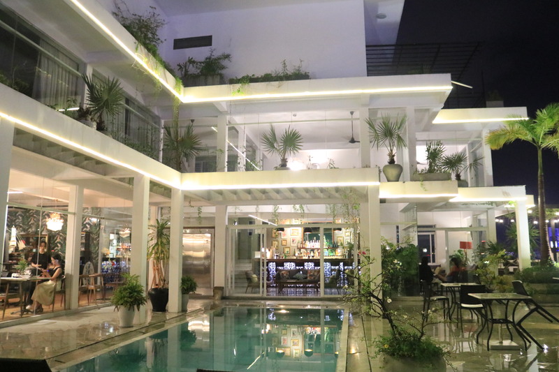 Cabanon Palace（キャバノンパレス）