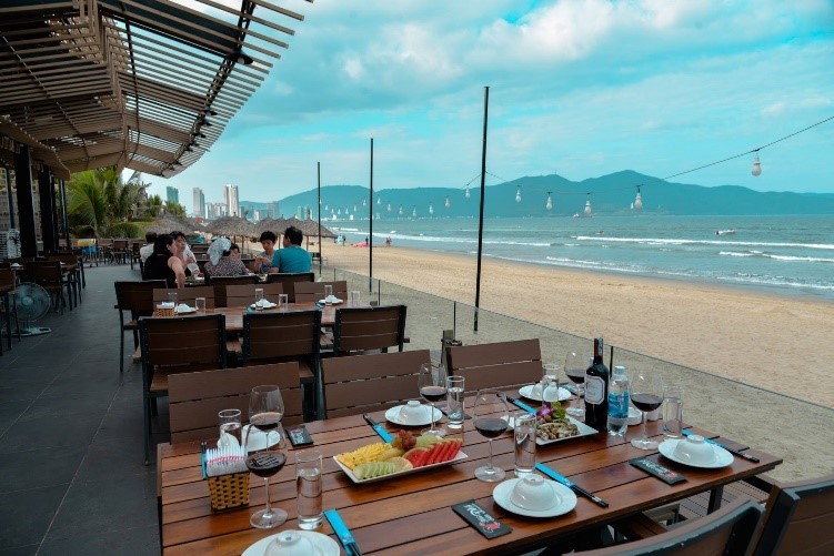 ダナン海辺の海鮮料理レストランHải Sản Phố