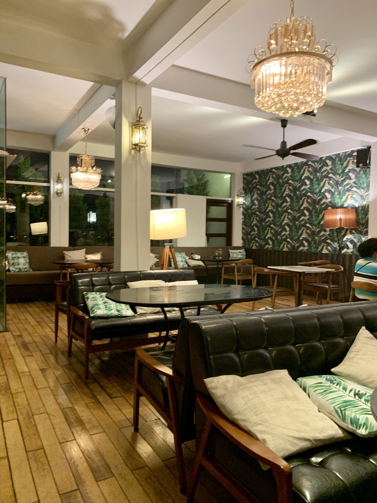 Cabanon Palace（キャバノンパレス）