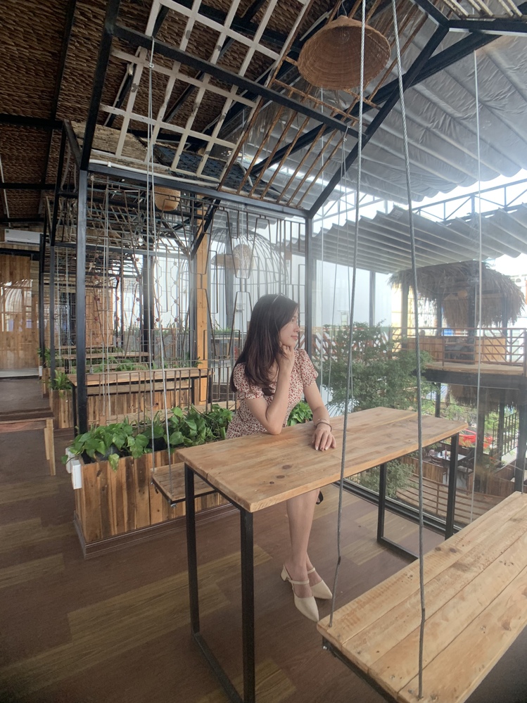 意外と快適なブランコの席も数カ所に