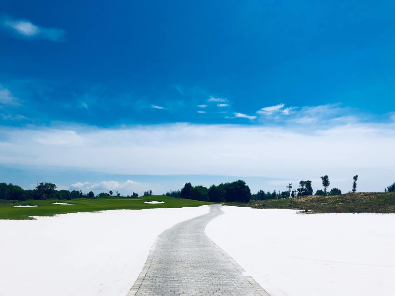 海・ホテル・テーマパークが揃ったリゾートゴルフ場