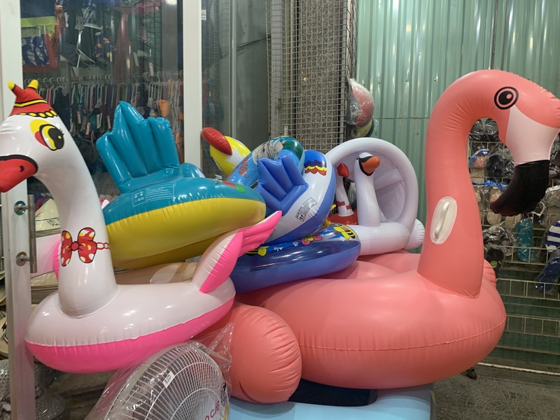 カワイイ浮き輪