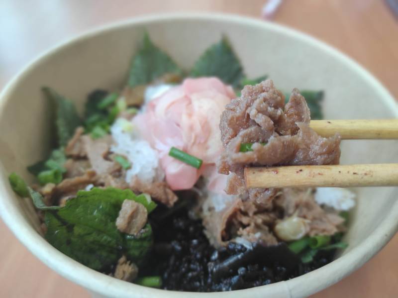 ダナンのヘルシーカフェROOTSからデリバリー