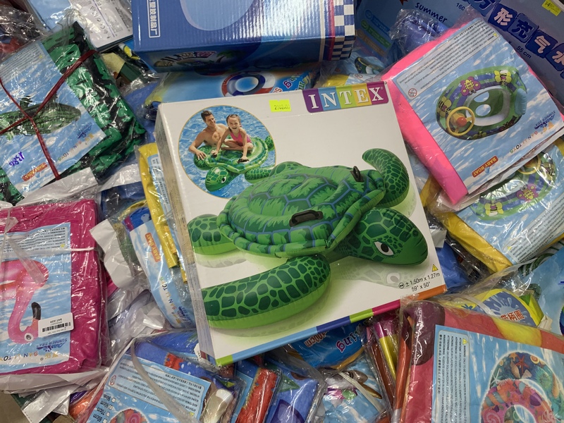 カワイイ浮き輪