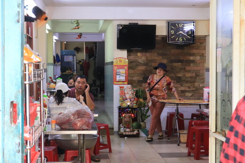 ダナン人なら知っている⁉２０年続く専門店Bò né Quốc Minh