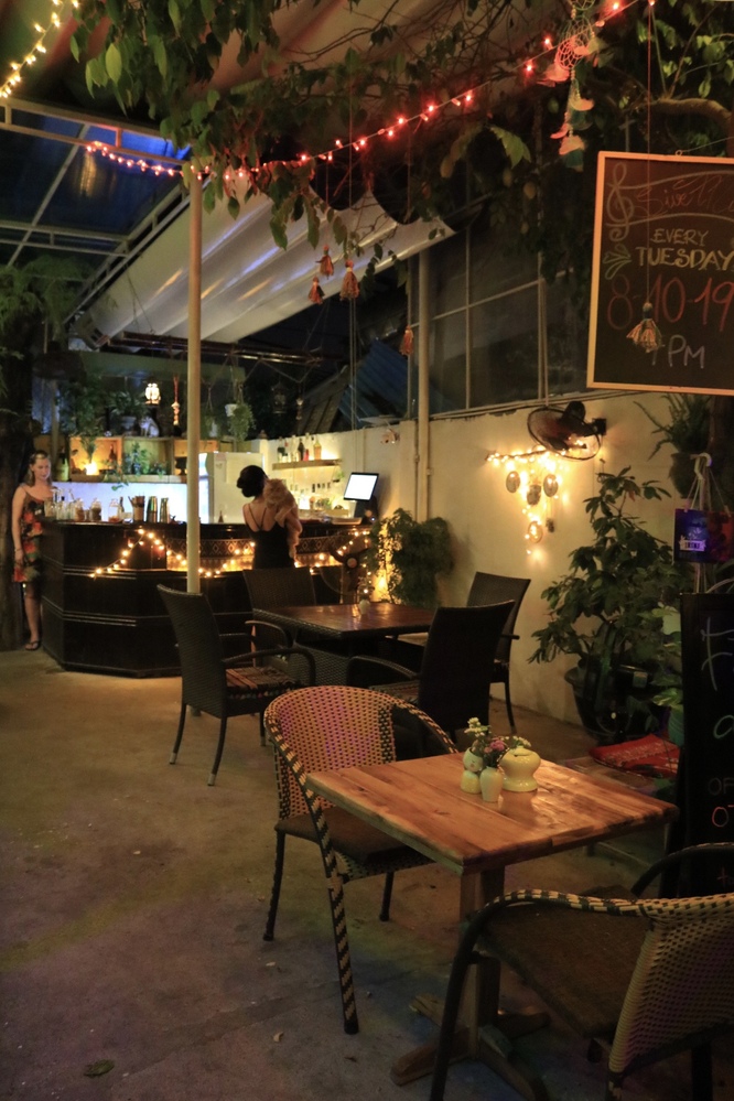 レストランIRINI Cafe