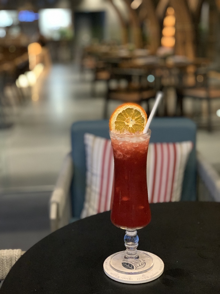 ドリンクはほとんどサービス料込で120K