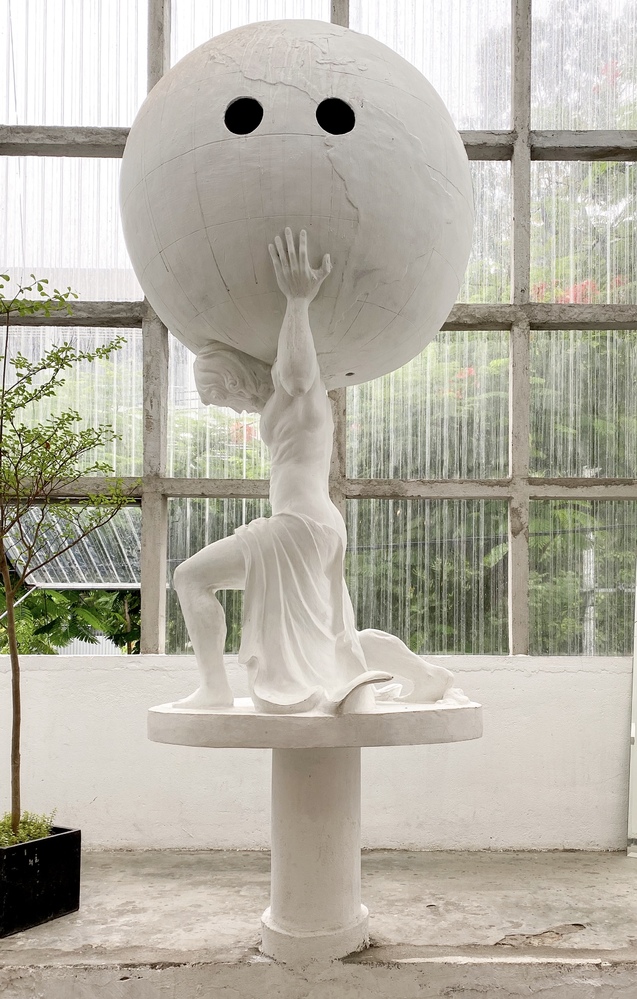 像を置くだけでぐっとエッジのきいたアーティステックな雰囲気に