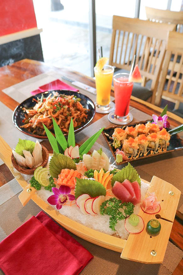 波レストラン Nami Restaurant