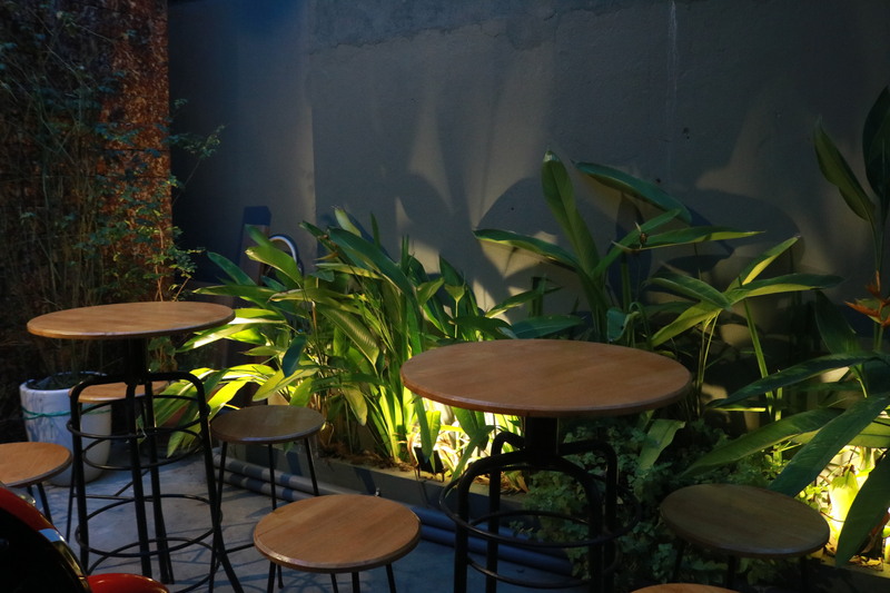 ドキドキワクワク！夜は照明が落ちて大人の雰囲気に