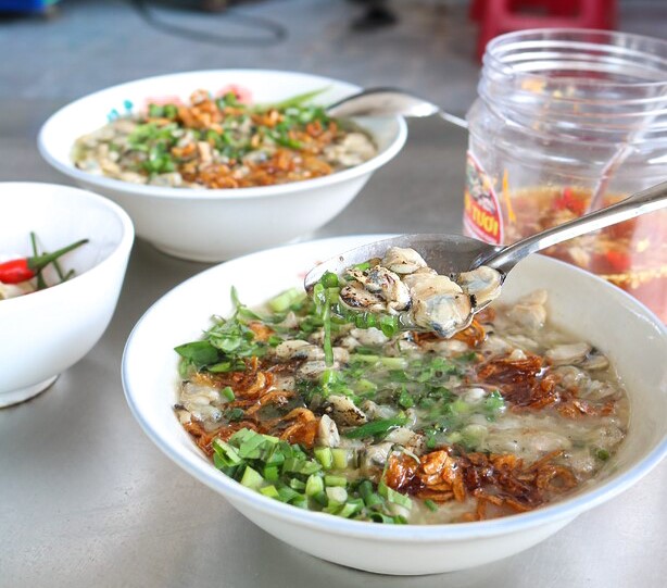 Cháo nghêu Cô Gió
