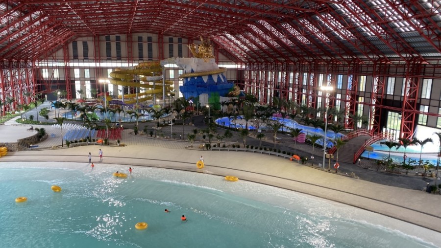 温水プールや室内プール