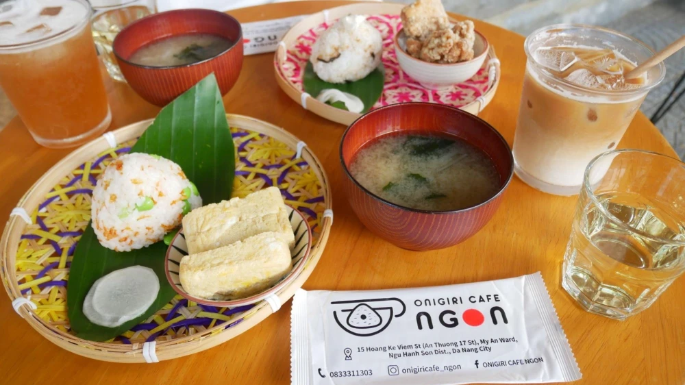 ONIGIRI CAFE NGON