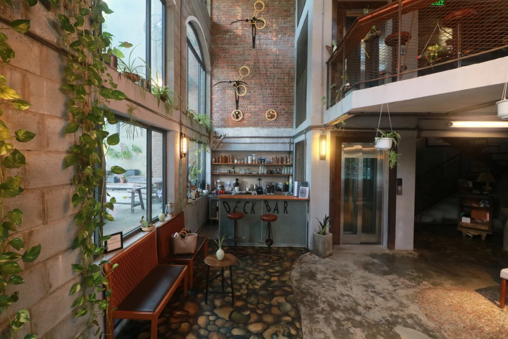 Bridges Danang Boutique Hotel