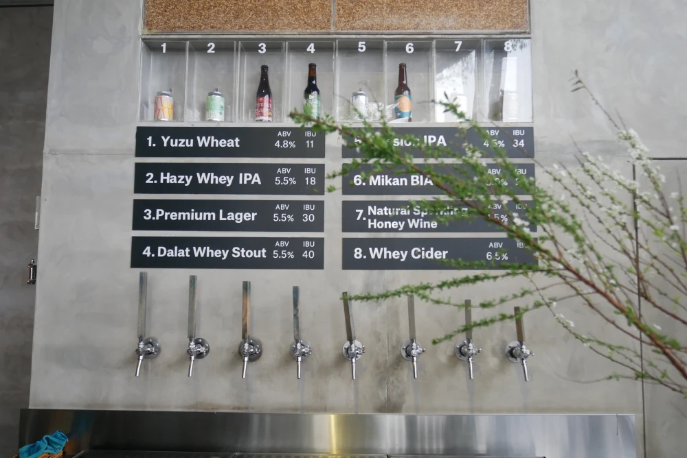 4P’sオリジナルクラフトビール全種類のドラフトタップがあるのはこの１店舗のみ。