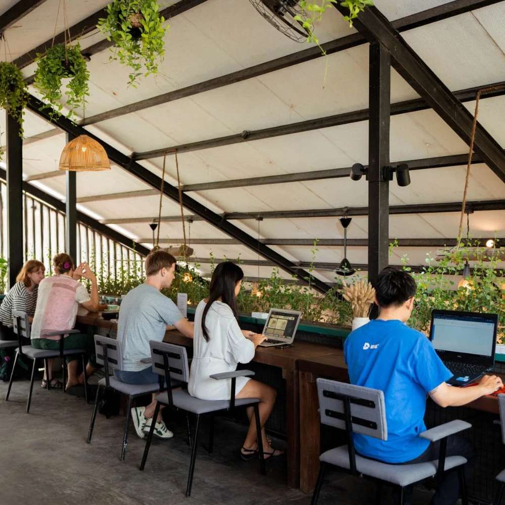 ホイアンビーチカフェ