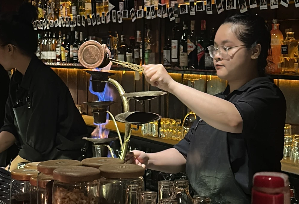 ダナン隠れ家バー