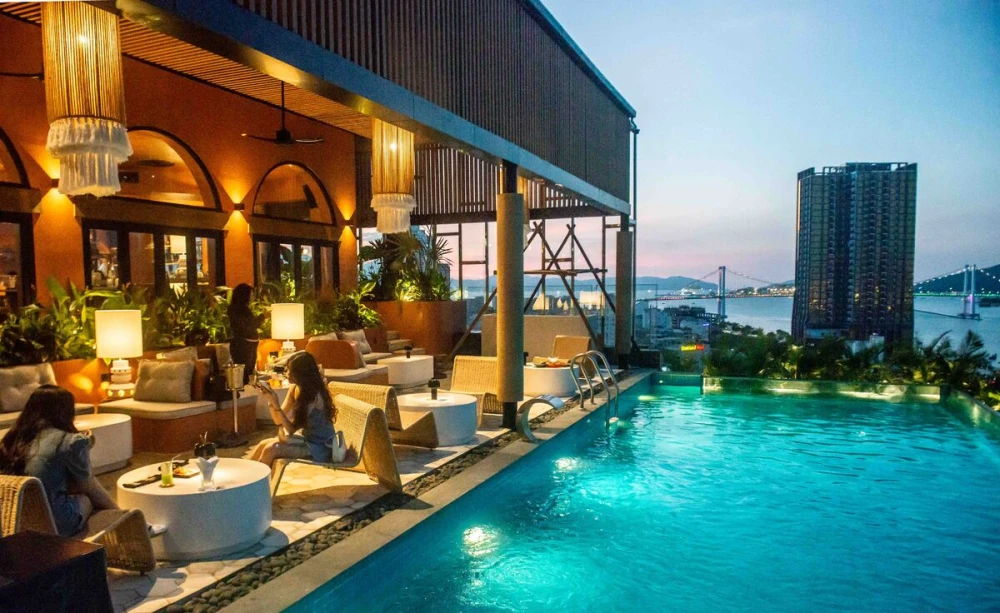 ダナンルーフトップバー