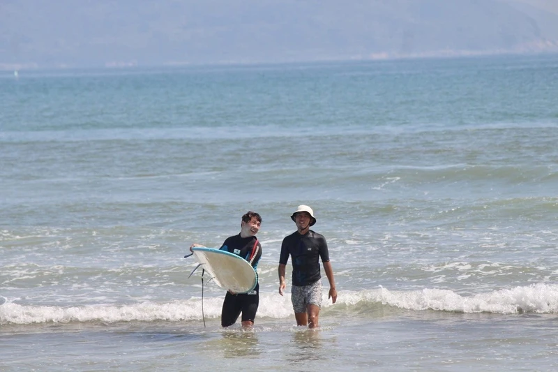 ダナンサーフィン