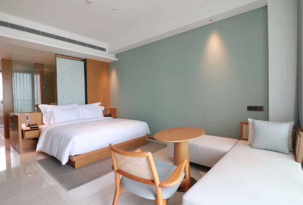 Shilla Monogram Danang