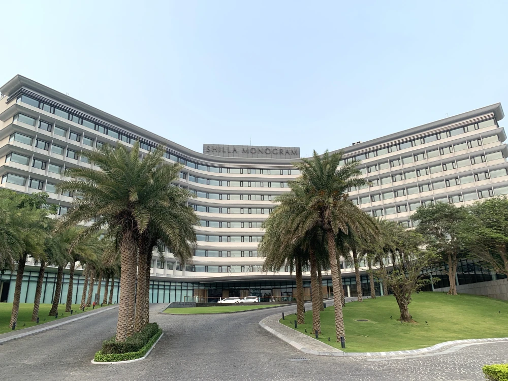 Shilla Monogram Danang