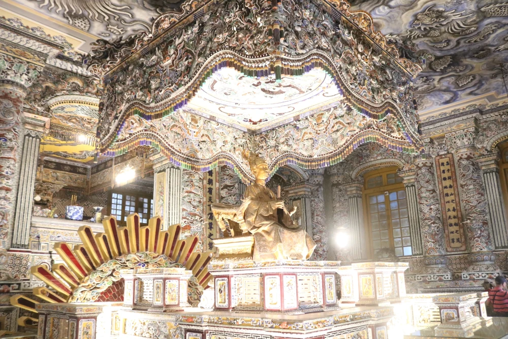 カイディン帝廟