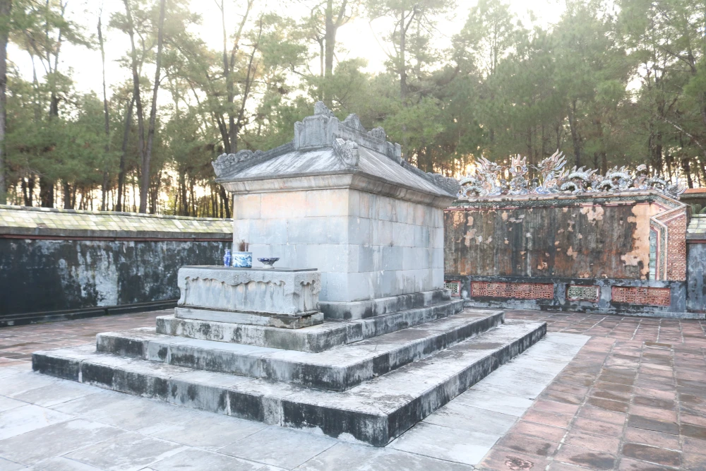 トゥドゥック帝廟