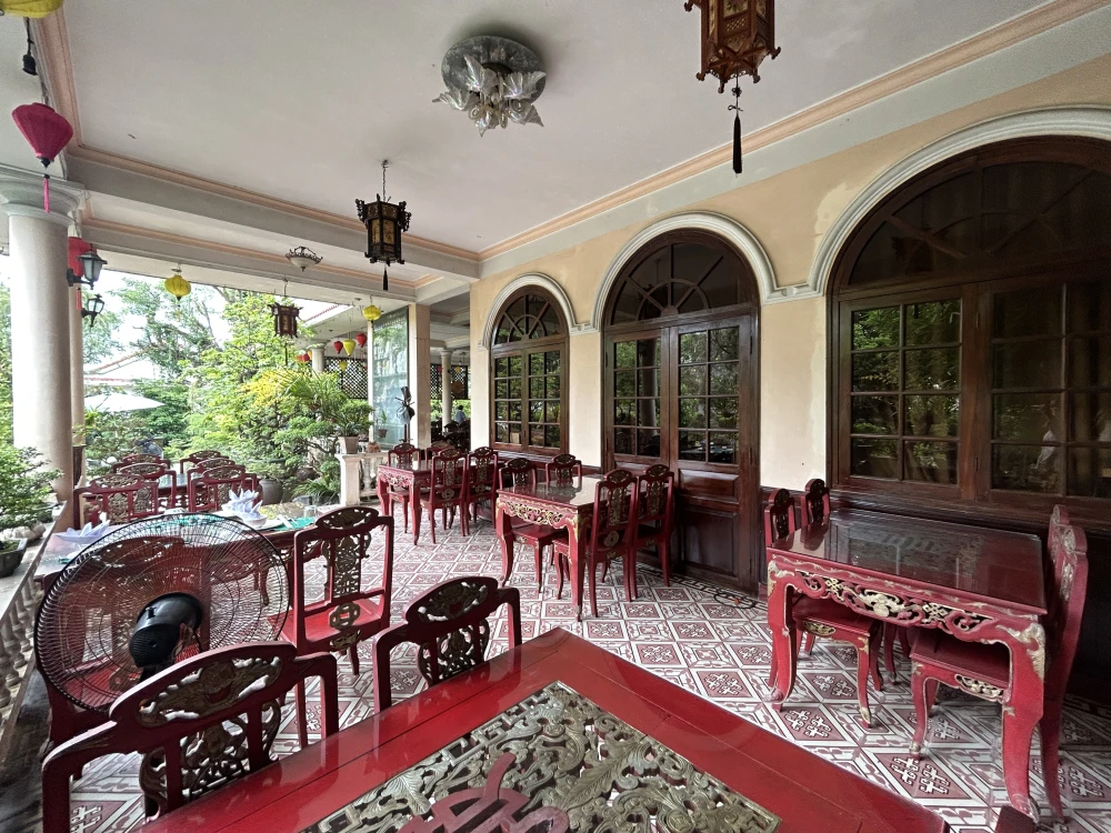 フエレストラン