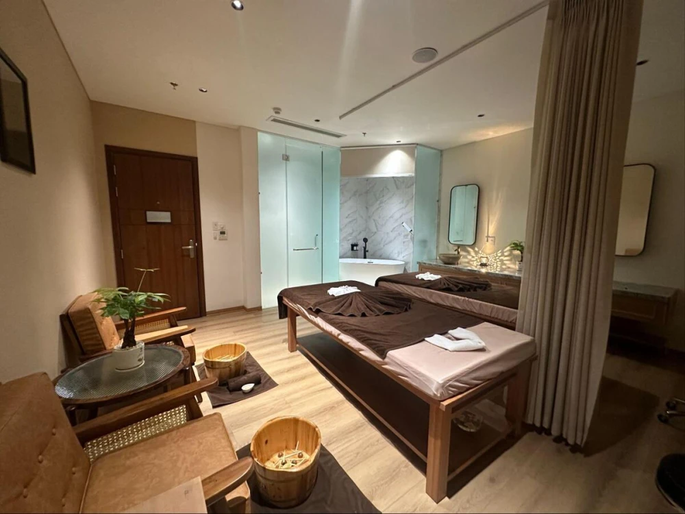 ROYAL RETREAT SPA