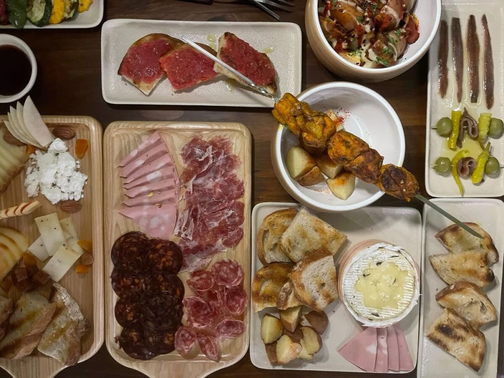 Cáliz Wine Bar