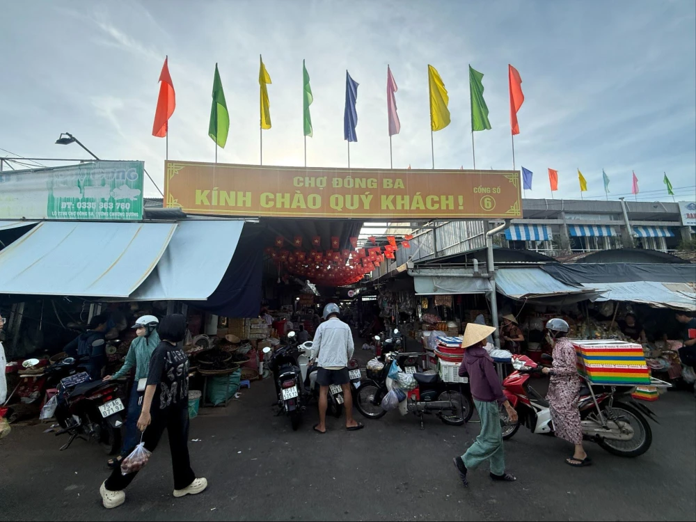 フエ市場