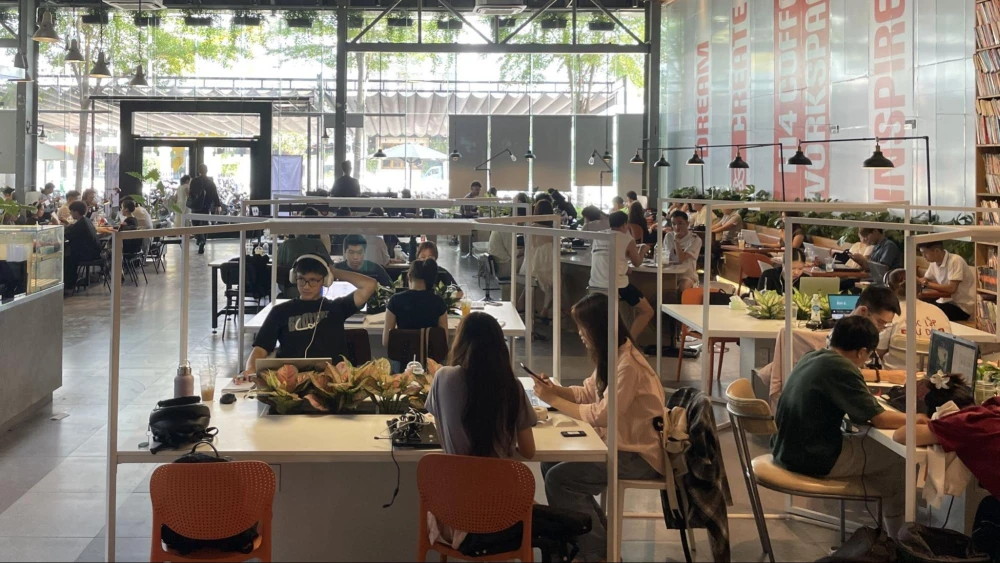 HI4 COFFEE &amp; WORKSPACE