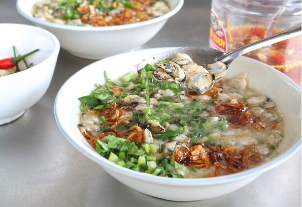 ホイアン｜ビーチエリアにあるアサリ粥屋Cháo nghêu Cô Gió