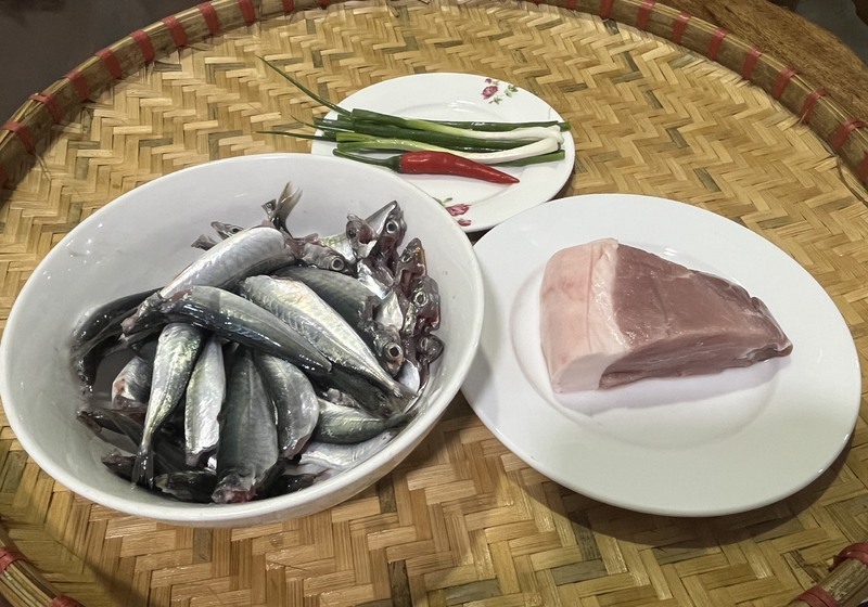 ベトナム家庭料理│アジと豚バラ肉(Cá nục kho thịt ba chỉ)の煮付けの作り方