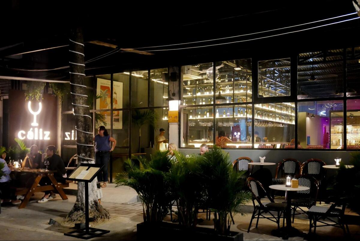 ダナンにオープンしたCáliz Wine Barが届けるワインの楽しみ方