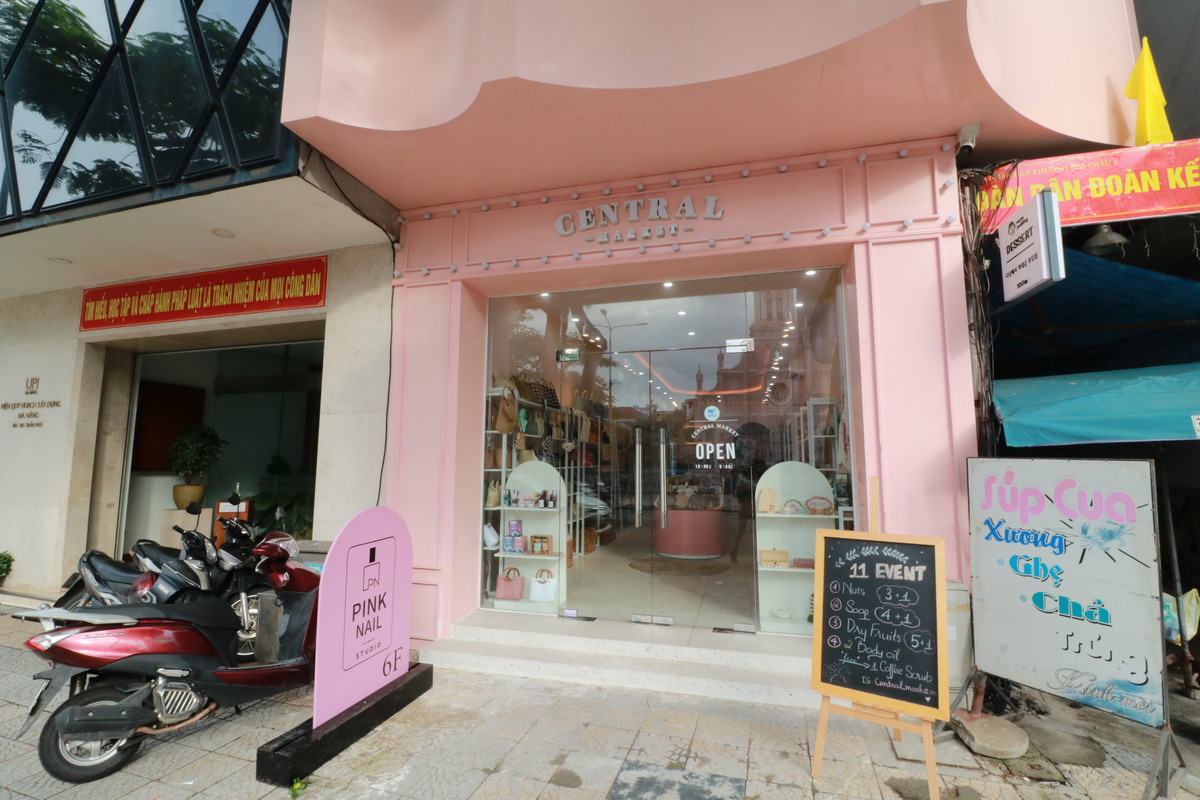 ダナンお土産店│パステルピンクがかわいいCentral Market Da Nang