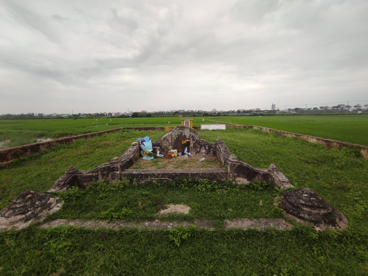 ホイアン｜朱印船貿易時代を生きた3名の日本人の墓(谷弥次郎兵衛・蕃二郎・具足君)を巡る