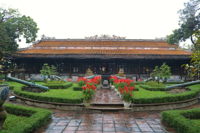 グエン朝時代の華やかな作品が楽しめるフエ宮廷骨董博物館(Hue Royal Antiquities Museum)