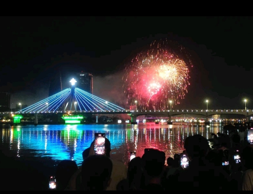 2024年│ダナン国際花火大会(DIFF)は6月～7月の土曜に開催！