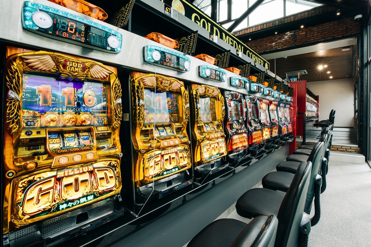 ベトナムパチンコ・パチスロ店「MILLION GOD(ミリオンゴッド)」がダナンにオープン