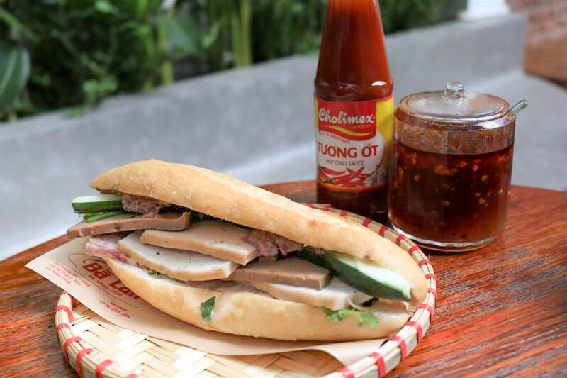 創業30年ダナン老舗バインミーショップBánh mì Bà Lan(バインミーバーラン)の新店舗はカフェ空間付き