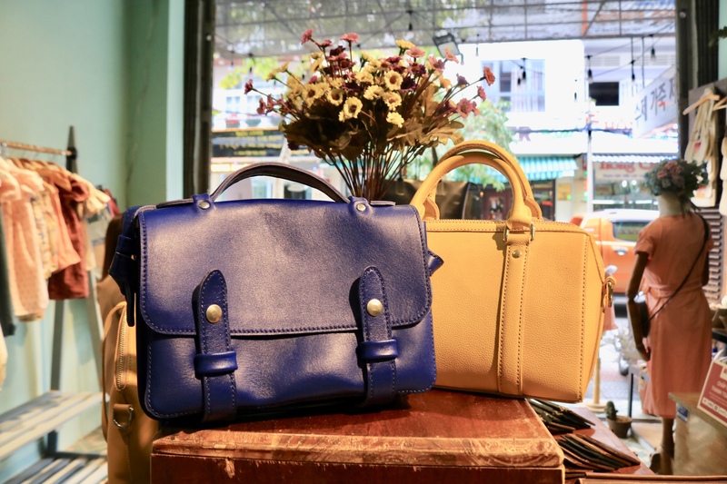 【閉店】ダナン土産にいかが？刻印サービスがあるレザー店・ハンドメイドバッグやお財布はANTON（アントン）で！