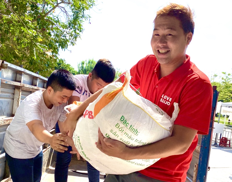コロナに負けない！日本からベトナム中部へ・約7500杯分のお米の寄付を実現