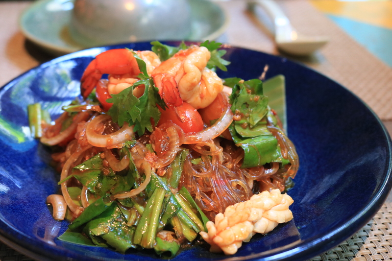 【閉店】アートな空間がおしゃれ！ベトナムタイ料理屋チェーン店Happy Thai