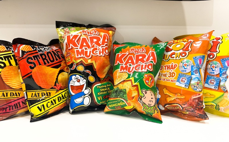 日本の菓子メーカー湖池屋が売り出す！ベトナム限定スナック菓子全種⁉食べ比べ