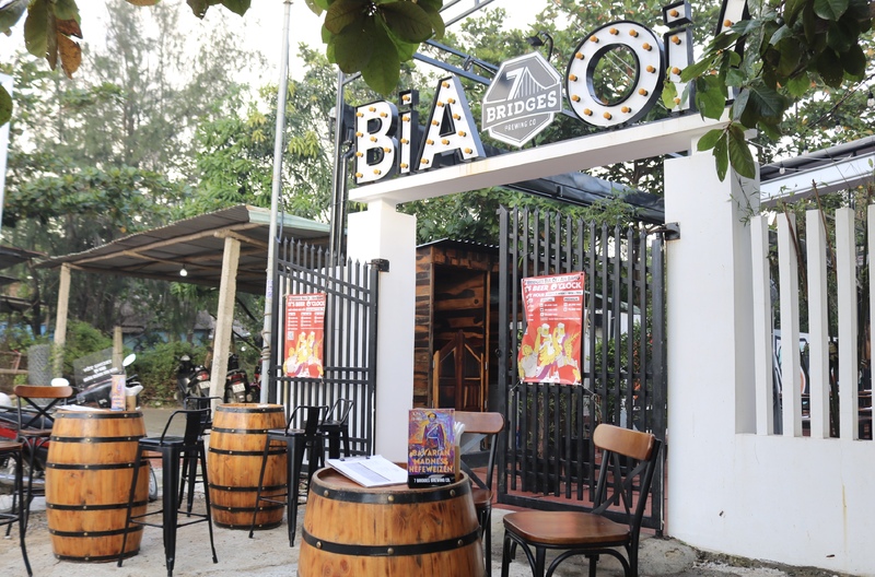 【閉店】焼き鳥とビールの組み合わせが最高！アンバンビーチの７bridge BIA OI