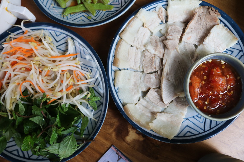 【移転】おかず1皿50円～おしゃれベトナム食堂「BaTô Sàigòn」